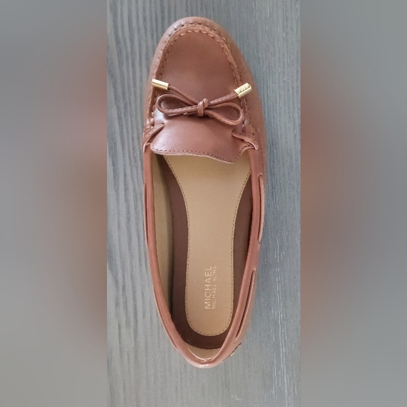 SOLD NWOB Michael Kors Leather Loafers 7.5M - Picture 7 of 8